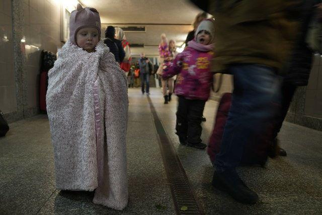 <p>BM rakamlarına göre, 24 Şubat'ta başlayan savaşta bugüne kadar Ukrayna'da 227 sivil öldü ve 525 kişi yaralandı.Ancak Ukraynalı yetkililer ölü sayısını 2 binden fazla olduğunu belirtiyor.</p>

<p> </p>
