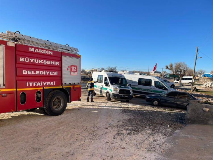 <p>Alınan bilgiye göre, sürücüsü ve plakası henüz belirlenemeyen minibüs, Midyat-Ömerli kara yolunda şarampole devrildi.</p>
