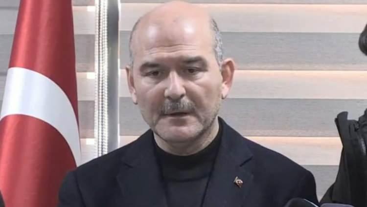 <p><strong>05.38</strong></p>

<p>İçişler Bakanı Süleyman Soylu basın toplantısını gerçekleştirip, 4. seviye alarm verildiğini duyurdu.</p>
