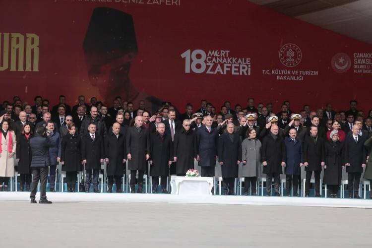 <p>Çanakkale Deniz Zaferi’mizin 108.yıldönümünü tebrik ediyorum. 18 Mart Şehitler Günü’nde; Anafartalar Komutanı ve Cumhuriyetimizin kurucusu Gazi Mustafa Kemal başta olmak üzere bütün komutanlarımızı kahraman Mehmetçiklerimizi, şehit ve gazilerimizi rahmetle anıyorum"</p>
