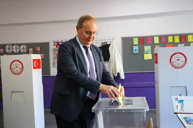 <p>CHP Genel Başkan Yardımcısı ve Parti Sözcüsü Faik Öztrak, <a href=