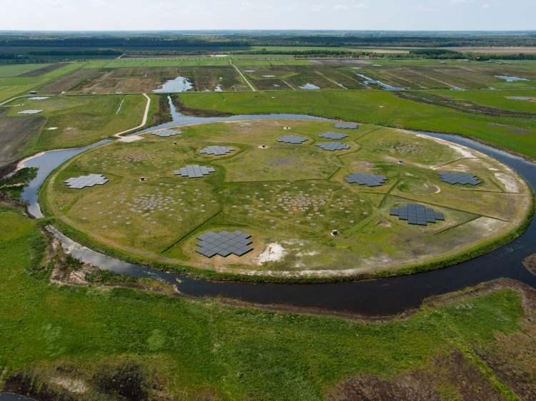 <p>Ancak Hollanda'daki Düşük Frekans Dizisi (LOFAR) teleskobunu <a href=