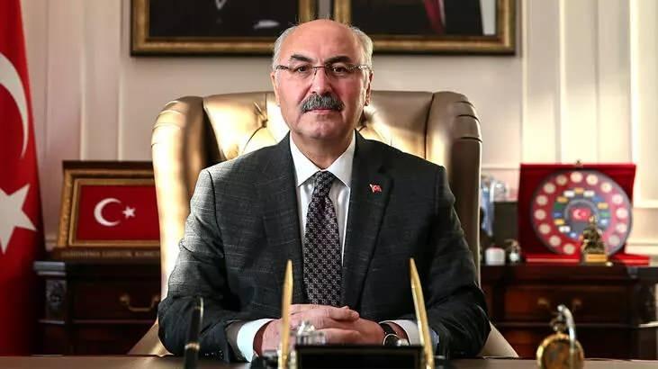 <p>Adana Valisi Yavuz Selim Köşger</p>
