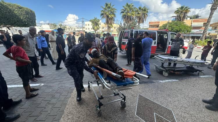 <p>HASTANE SALDIRISINDA ÖLÜ SAYISI 471'E YÜKSELDİ</p><p> </p><p>İsrail'in Gazze'deki el-Ehli Baptist Hastanesi'ne düzenlediği saldırı sonucu hayatını kaybedenlerin 471'e yükseldi.</p>