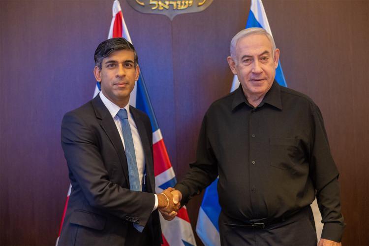 <p>Sunak daha sonra Netanyahu'yla bir araya geldi ve basın toplantısı düzenledi.</p>

<p> </p>

<p>Netanyahu toplantıda, Rishi Sunak'ın desteğine değer verdiğini söyledi.</p>
