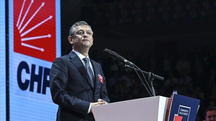 <p>Partinin 8. Genel Başkanı ünvanını alan Özel'in ilk sınavı yerel seçimler olacak.</p>
