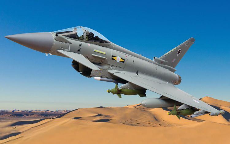 <p>Muadili sayılacak F-15 ve Rafale ile kıyaslandığında 1400 km’lik harekat yarıçapı ile onlardan daha az bir harekat yarıçapına sahiptir fakat yine de ideal olarak değerlendirilebilir. Ayrıca hakları yalnızca bir ülkeye ait olmadığı için, bir konsorsiyum ürünü olduğu için politik anlamda (bu konuda hiçbir zaman kesinlik olamaz tabi) en azından tek bir ülkenin ürettiği ve zaman zaman ambargo yeme ihtimalimiz olan savaş uçaklarına göre bu konuda biraz daha avantajlıdır diyebiliriz.</p>

