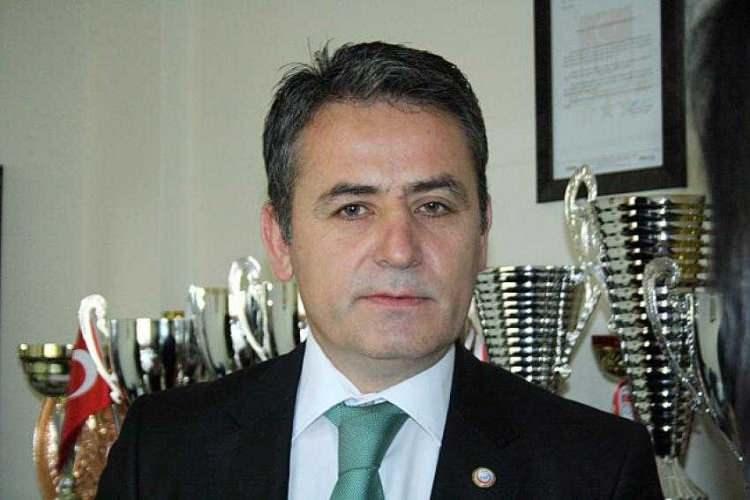 <p><strong>BURDUR</strong></p><p>AK Parti Burdur belediye başkan adayı Mehmet Şimşek.</p><p><strong>MEHMET ŞİMŞEK KİMDİR?</strong></p><p>Mehmet Şimşek, Burdur'da doğdu. Mehmet Şimşek, Burdur bürokrasisi ve <a href=