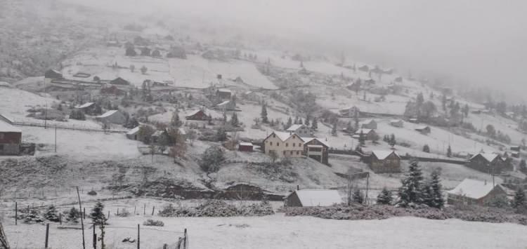 <p>GİRESUN / Turuncu uyarı<br />Yağmur ve kar yağışı bekleniyor.</p>