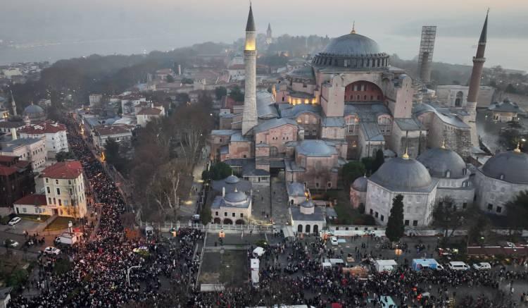 <p><strong>GÜZERGAH BİLGİLERİ </strong></p><p><br />Eylemin gerçekleştirileceği Galata Köprüsü'ne, Marmaray Sirkeci İstasyonu'ndan K1 giriş kapısı için 5 dakika, M2 Yenikapı-Hacıosman <a href=