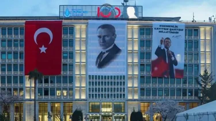 <p>Soruşturmada <strong>Ağaç AŞ Genel Müdürü</strong> Ali Sukas'ın iş yapan kişi ve firmalardan para, araç talep ettiği, İBB'nin üst yönetiminin talimatıyla "komisyon" adı altında para istediği belirlendi.</p>
