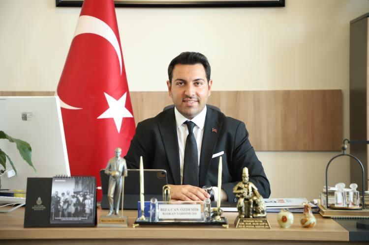 <p><strong>Büyükçekmece </strong>Belediye Başkan Yardımcısı Rıza Can Özdemir</p>
