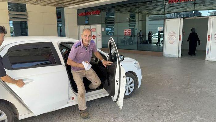 <p>Özellikle el, ayak ve bacak bölgelerinden yaralanan kişiler, sabah saatlerinden itibaren çeşitli hastanelere başvurdu. Acil servislerde müdahale edilen yaralılar, tedavilerinin ardından taburcu edildi. Kent genelinde 92 kişi hastanelere başvurdu.</p>