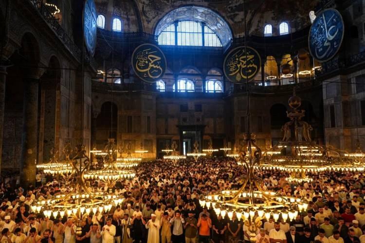 gelen haberleri <p>İstanbul'da Ayasofya-i Kebir Cami-i Şerifi'ne <a href=