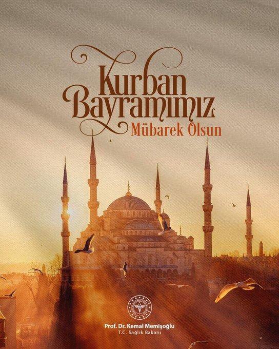 <p><em><strong>Çok şükür, Rabb'im bizlere bir Kurban Bayramı'na daha kavuşmayı nasip etti. Aziz milletimizin, gönül coğrafyamızdaki kardeşlerimizin ve tüm İslam âleminin Kurban Bayramı'nı canıgönülden kutluyorum. Güldüğümüz ve gülümsettiğimiz, kardeşliğimizi pekiştirdiğimiz bir bayram temenni ediyorum.</strong></em></p>