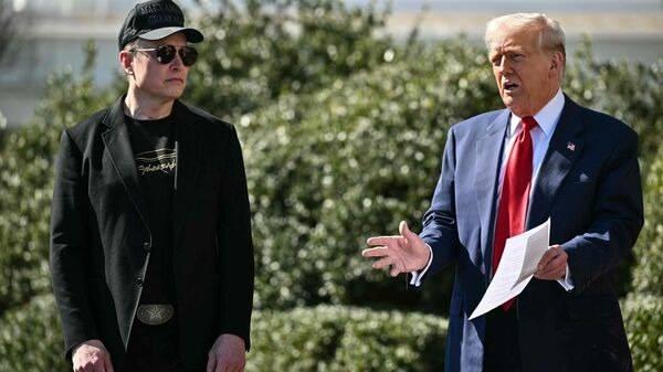 <p><em><strong>Bu paylaşımın hemen ardından Trump’a yakın isimlerden Stephen K. Bannon, Trump’a SpaceX’e “gece yarısından önce el koyma” çağrısı yaptı.</strong></em></p>