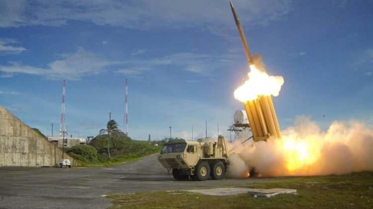 <p><strong>ABD-İSRAİL ORTAKLIĞINDA SORU İŞARETİ</strong><br />
<br />
Bu teknik fiyasko, hem ABD’nin THAAD sistemine olan güvenilirliğini sarsarken hem de İsrail’in bölgede askeri üstünlük iddiasına büyük darbe vurdu. Savunma analistleri, bu olayın sadece bir mühendislik hatası değil, stratejik ve diplomatik bir kırılma noktası olabileceğini belirtiyor.</p>