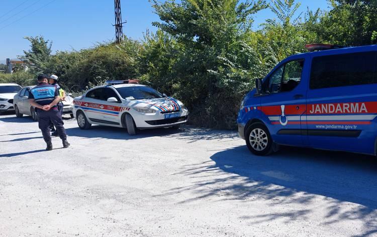 <p>Aslanın saldırısı sonucu kulağından ve vücudunun çeşitli yerlerinden yaralanan Süleyman Kır'ın tedavisine Akdeniz Üniversitesi Hastanesinde devam edildi.</p>