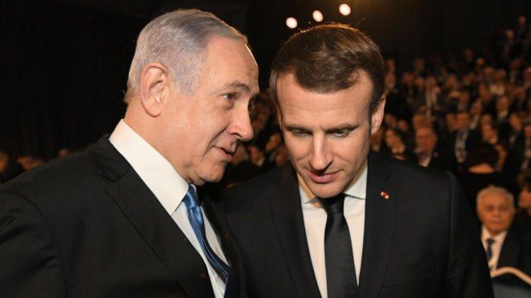 <p>Fransa Cumhurbaşkanı Emmanuel Macron’un Filistin devletini tanıma kararı İsrail’de infiale yol açtı.</p>
<p> </p>
<p>İsrail Dışişleri Bakanı Gideon Saar, Macron’a “Umarız Paris sokaklarında güvenliği sağlamayı başarabilir” diyerek tehdit dolu bir mesaj gönderdi.</p>
<p> </p>