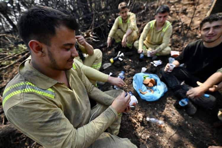 <p>22 Temmuz Salı gününden bu yana yangınlarla mücadele ettiklerini vurgulayan İncebacak,