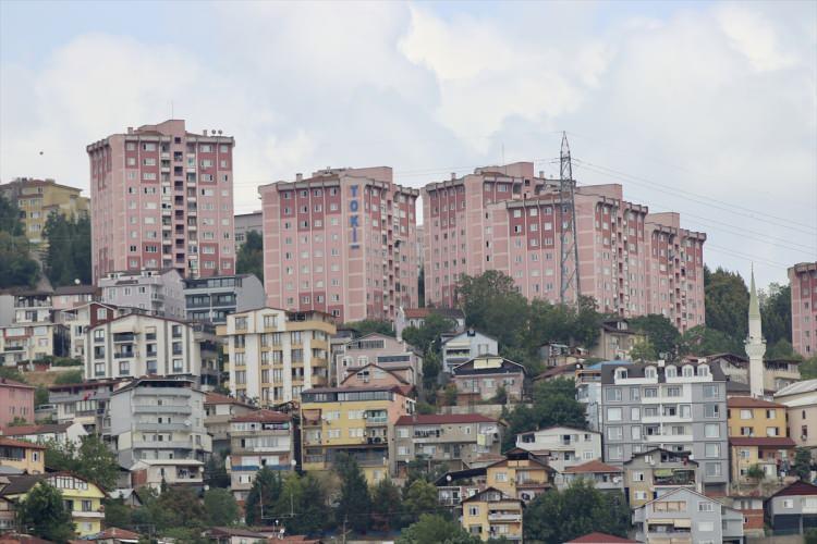 <p>TOKİ, belediye ve özel sektör tarafından yıkımın yaşandığı kentlerde, <a href=