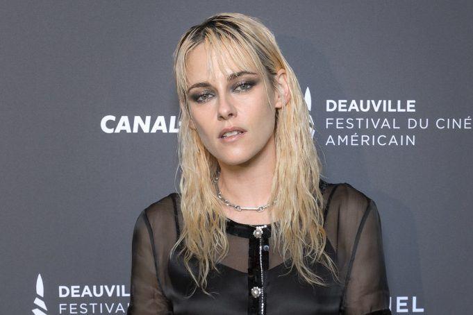 <p><strong><span style="color:rgb(178, 34, 34)">KRISTEN STEWART </span> | FİLİSTİN</strong></p>
<p> </p>
<p><strong>Oyuncu</strong></p>