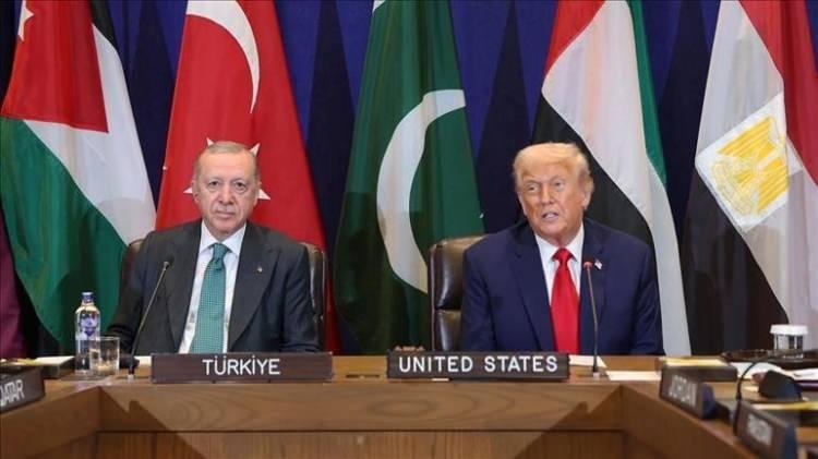 <p>Cumhurbaşkanı Recep Tayyip Erdoğan, Beyaz Saray'da ABD Başkanı Donald Trump ile bir araya geldi.</p>
