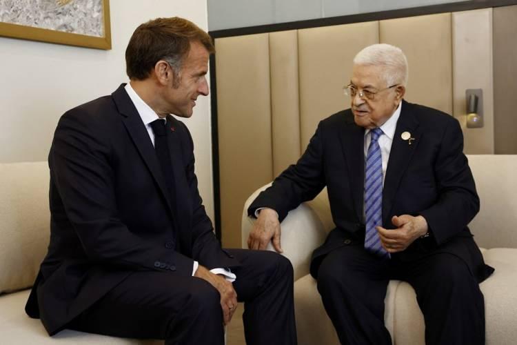 <p>Fransa Cumhurbaşkanı Macron ve Filistin Devlet Başkanı Abbas Mısır'da bir araya geldi.</p>

<p> </p>
