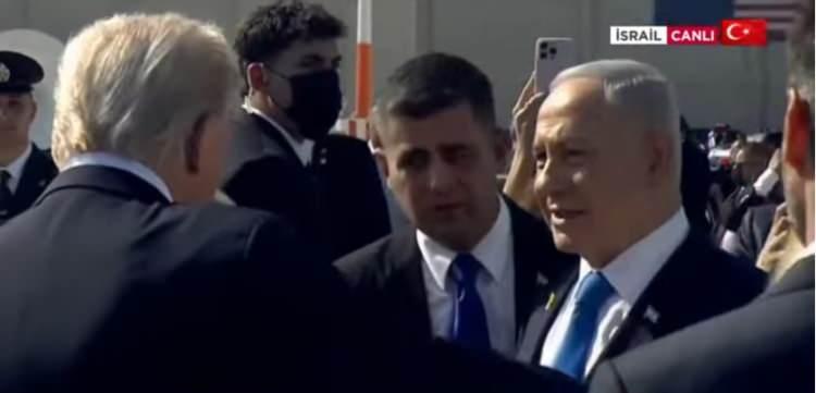 <p>Yakın müttefiki İsrail Başbakanı Binyamin Netanyahu ve eşi Sara'nın yanı sıra ateşkes anlaşmasına aracılık eden ABD özel temsilcisi Steve Witkoff da onu karşıladı.</p>

<p> </p>

