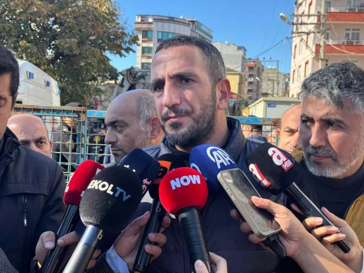 <p><span style="color:#A52A2A"><strong>KAMERA KAYDINA ULAŞILAMADI</strong></span></p>
<p> </p>
<p>Eczanenin kamera kaydına ulaşamadıklarına değinen Aydın, <strong>"O çökmeler depremde mi olmuş, yoksa depremden sonra mı oldu? Depremden önce olma ihtimali çok düşük de ama kamera kaydına ulaşamadık, kamera odasında kayma olmuş."</strong> dedi.</p>