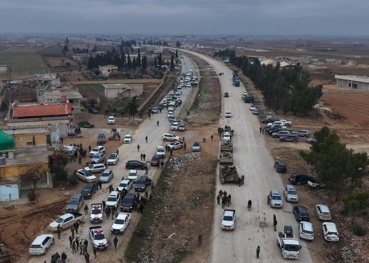 <p>Suriye ordusu, sabah saatlerinde kentin kırsalında Humeyme k&ouml;y&uuml;ne giriş yapmak amacıyla birliklerini sevk etti.</p>
