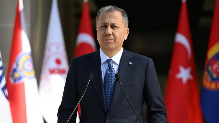 <p>Cumhurbaşkanı Erdoğan'ın kararıyla İ&ccedil;işleri Bakanı Ali Yerlikaya'nın yerine Erzurum Valisi Mustafa &Ccedil;ift&ccedil;i yeni İ&ccedil;işleri Bakanı olarak değişti.</p>
