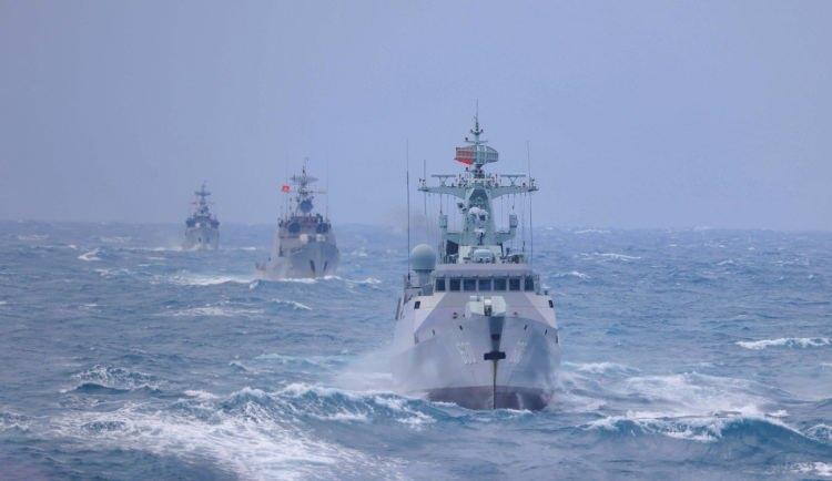 <p>Burada askeri karakollar inşa edildiği iddia ediliyor. Habere g&ouml;re; eğer &ccedil;alışmalar bu hızla giderse 2026'nın sonuna kadar ada inşaatı tamamlanacak ve birka&ccedil; yıl i&ccedil;inde tesis kullanılabilecek.</p>
