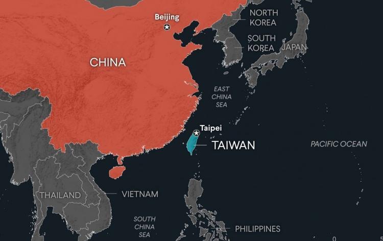 <p><span style="color:#B22222"><strong>&Ccedil;İN'İN HAK İDDİA ETTİĞİ B&Ouml;LGEDE</strong></span></p>

<p>Uzmanlar oluşturulan bu adanın &Ccedil;in'in en b&uuml;y&uuml;k adası olacağı g&ouml;r&uuml;ş&uuml;nde.</p>
