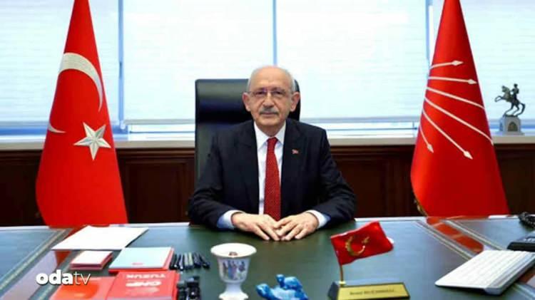 <p><strong>CHP'de ise 44 milletvekili kaldı.</strong></p>

<p>CHP b&ouml;ylece TBMM'de en fazla milletvekili sayısına sahip 5'inci parti oldu.</p>

<p>&nbsp;</p>
