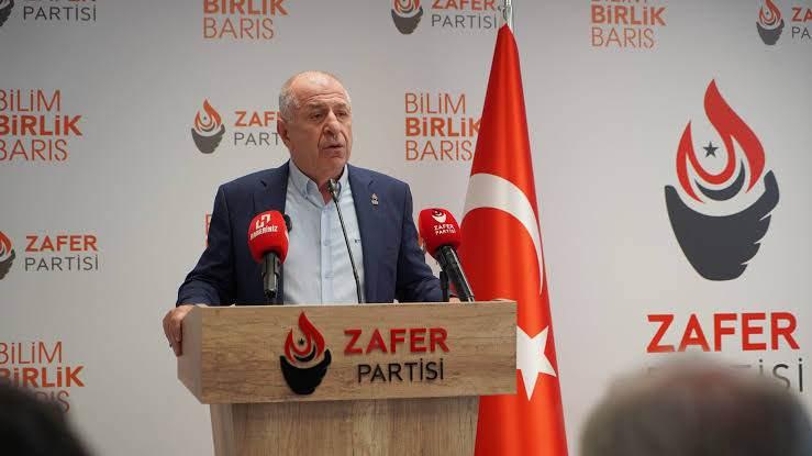 <p><span style="color:#B22222"><strong>ZAFER PARTİSİ: %2.5</strong></span></p>
