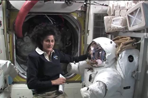 ляпы космонавтов. космические фейки и ляпы. экипаж союз мс 09. мкс ржавые участка. ляпы космонавтики.