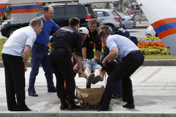 <p>Rusya'nın başkenti Moskova'da bu meydana gelen metro kazasında ölü sayısı 10'a yükseldi.</p>
