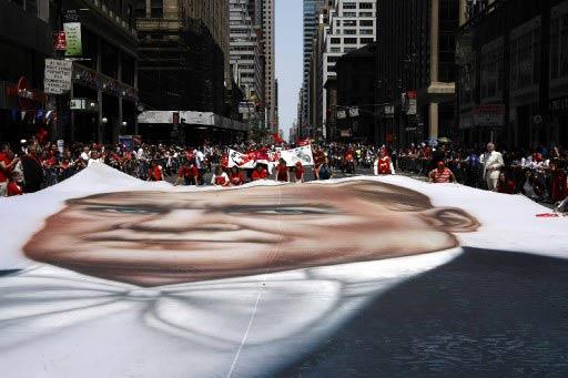 New York'ta 28'inci geleneksel Türk Günü Yürüyüşü ve Festivali büyük bir coşkuyla yapıldı. Törenlere F.Bahçe, G.Saray, Beşiktaş, Trabzon ve Karşıyaka taraftarları damga vurdu.