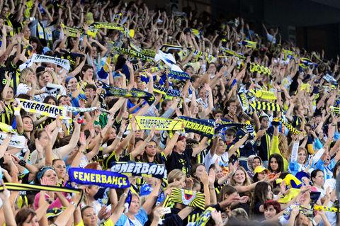 <p><strong><span style="text-decoration: underline;"><span style="color: #ff0000;">FENERBAHÇE -</span></span></strong> <strong>KOLTUK SAYISI</strong>: 531<strong> BÖLÜM</strong>: FENERİUM ÜST TRİBÜN</p>