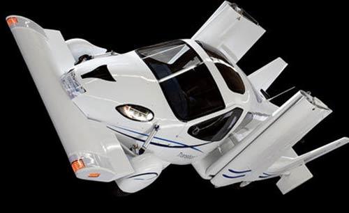 Şimdilik sadece tek yolcuyla uçabilen uçan otomobilin fiyatı da 250 bin dolar civarında.