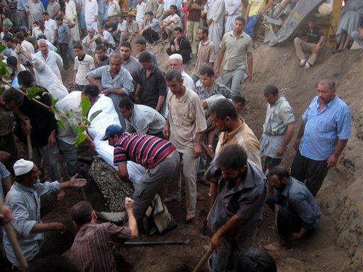 Irak'ın Kerkük kentinin Tazehurmatu kasabasında Türkmenlere yönelik düzenlenen bu yılın en kanlı saldırısında 100'e yakın Türkmen öldü bir o kadarı da yaralandı