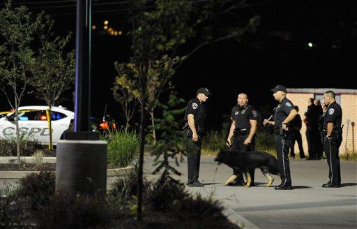 ABD'nin Pittsburgh kentinde bir sağlık merkezine yapılan silahlı saldırıda saldırganın da aralarında olduğu 5 kişi öldü, 7 kişi yaralandı.