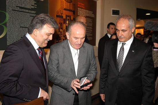 Cumhurbaşkanı Abdullah Gül ve eşi, Panorama 1453 Tarih Müzesini ziyaret etti. Gül'ün gördüğü tablodaki heyecanı yüzüne yansıdı.