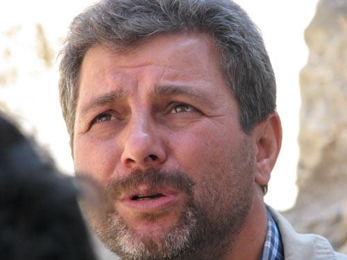 Yrd. Doç. Dr. Mehmet Top, kalenin 2010 yılı içinde turizme açılacağını müjdeliyor...