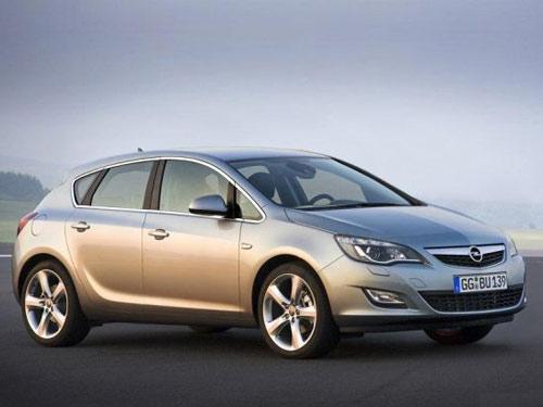 <p><strong><span style="color: #0000ff;">Opel</span></strong></p>
<br><p>Opel’in kampayasında Insignia 1.4 140 beygir 58 bin 591 TL, Astra HB 1.6 115 beygir 39 bin 982 TL ve Corsa 1.2 Essentia 29 bin 850 TL’den başlayan fiyatlarla satılıyor. Opel’in klasikleşmiş modeli, Astra’larda da 8 bin 450 TL’ye varan indirimler uygulanıyor.</p>