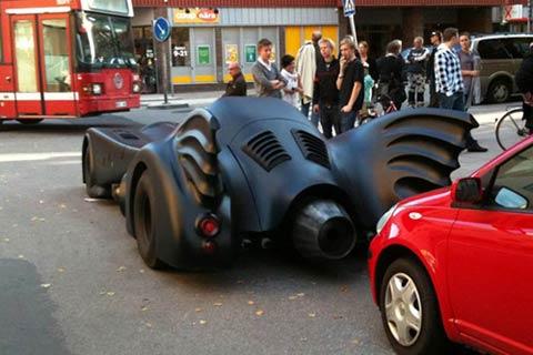 Batman'in Batmobil'i İsve&ccedil;li bir otomobil tutkunu tarafından yapıldı