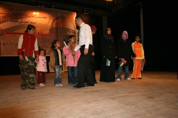 İHH Gazze Bürosu 2 Nisan 2009 tarihinde Gazzede Filistin Yetim Gecesi düzenledi. Gecede savaş sonrası yetim çocukların yapmış olduğu resimler sergilendi. Çocuklar şarkı ve şiirleriyle geceye renk kattı.