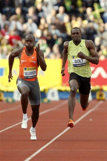 Londra Grand Prix'inde gözler 100 metre finalindeydi. Jamaikalı atlet Usain Bolt ile eski rekortmen Asafa Powell karşı karşıya geldi. Yeni rekor çıkmadı ama Bolt rahat kazandı.