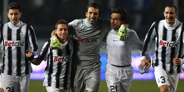 <p><strong><span style="color: #0000ff;">9- Juventus 591</span> </strong>-8 15 223 -38</p>